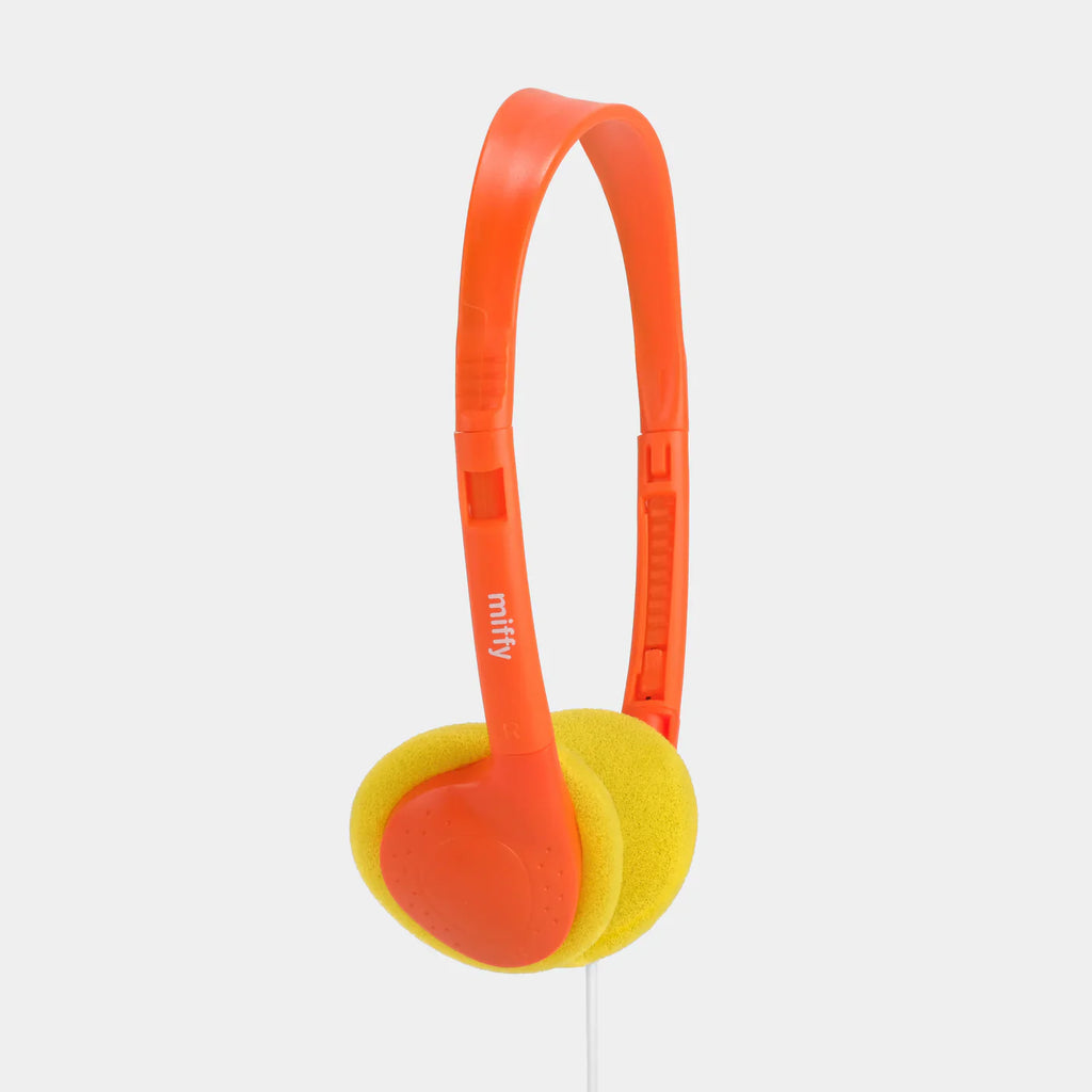 Retrospekt x Miffy Walkman - CP-81 Portable Cassette Player